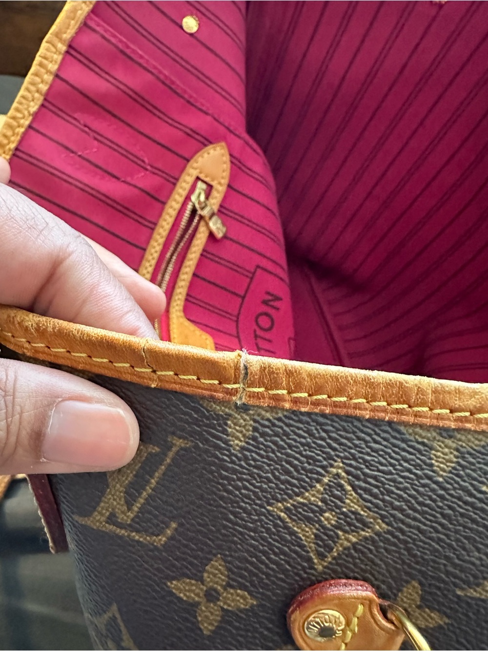 Louis Vuitton Neverfull Mm - Picture 7 of 12